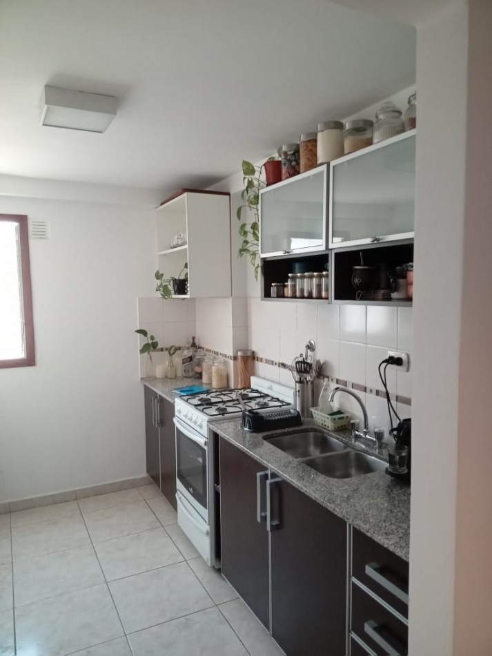 EXCELENTE DEPARTAMENTO VENDO/PERMUTO POR MAYOR VALOR