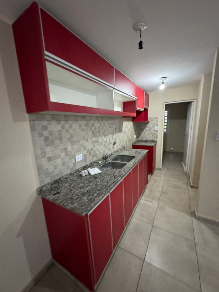 ALQUILER SAN LORENZO 2600