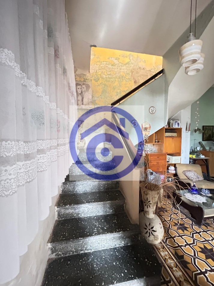 casa en venta desarrollada en 3 niveles 